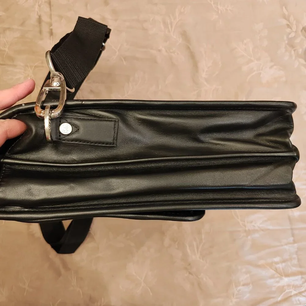 Kenneth Cole Reaction Briefcase 521885, Excellent Used Condition! (EUC) - Picture 5 of 14